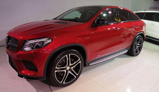 メルセデス初のsuvクーペ Gle Coupe 日本発売 Mercedes Benz ギャラリー Web Magazine Openers ウェブマガジン オウプナーズ