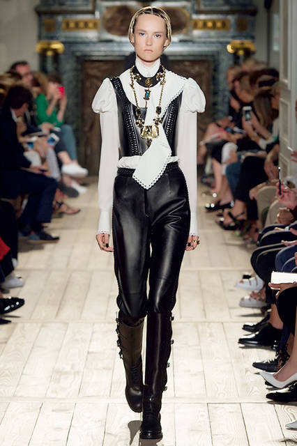 VALENTINO-HC-FW1617-16