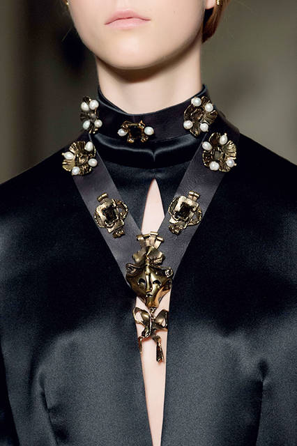 VALENTINO-HC-FW1617-20-DET