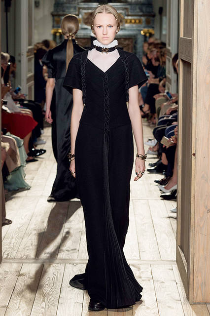 VALENTINO-HC-FW1617-21