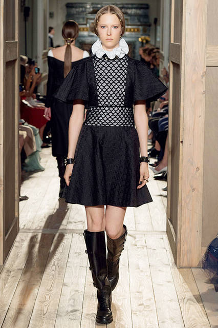VALENTINO-HC-FW1617-23