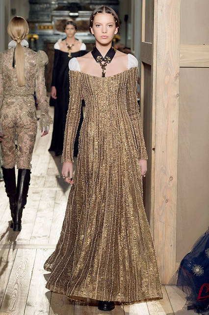 VALENTINO-HC-FW1617-42