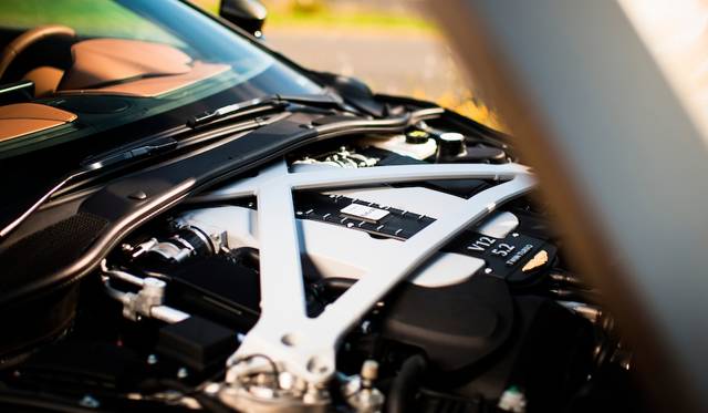 Aston Martin DB11|アストンマーティンDB11 042