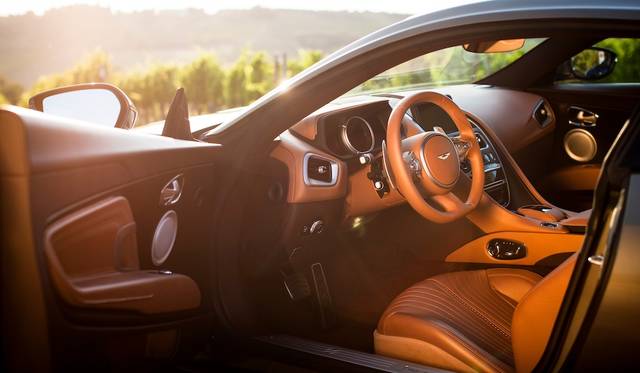 Aston Martin DB11|アストンマーティンDB11 044