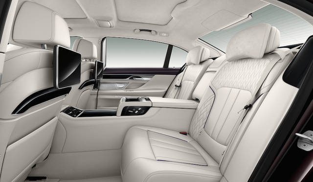 BMW M760Li V12 Excellence|ビー・エム・ダブリュー M760Li V12 エクセレンス 013