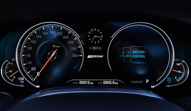 BMW 740e iPerformance|ビー・エム・ダブリュー 740i iパフォーマンス 023