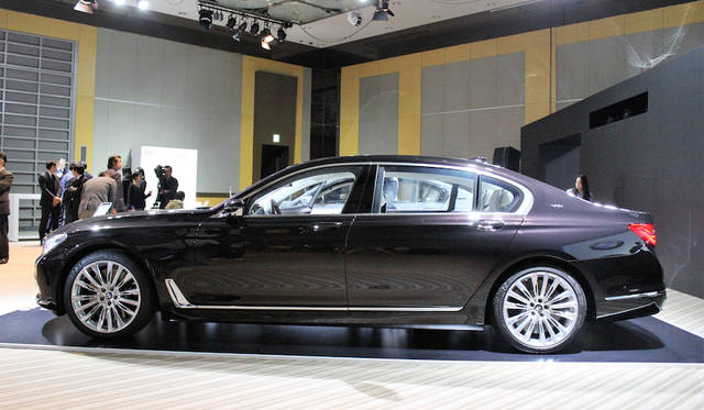 BMW M760Li xDrive|ビー・エム・ダブリュー M760Li xDrive 003