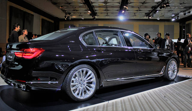 BMW M760Li xDrive|ビー・エム・ダブリュー M760Li xDrive 005
