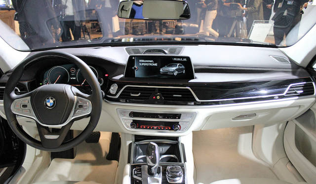 BMW M760Li xDrive|ビー・エム・ダブリュー M760Li xDrive 016