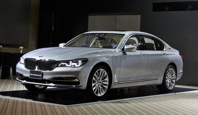 BMW 740e iPerformance|ビー・エム・ダブリュー 740i iパフォーマンス 003