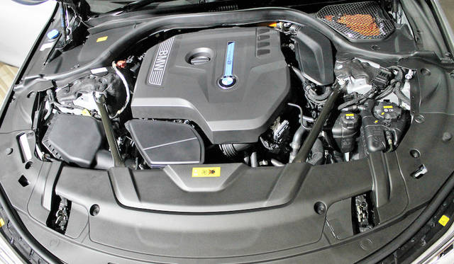 BMW 740e iPerformance|ビー・エム・ダブリュー 740i iパフォーマンス 009