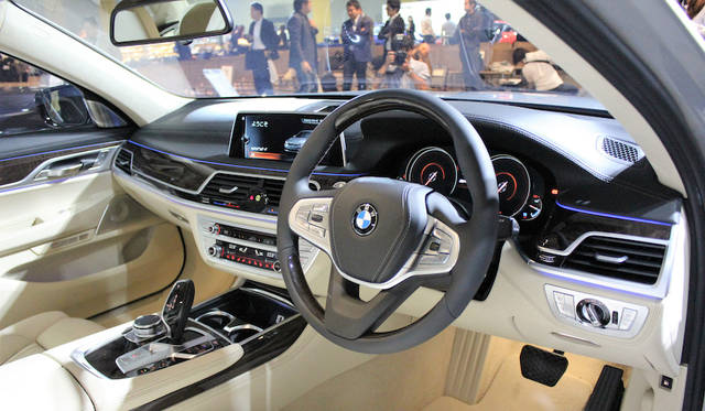 BMW 740e iPerformance|ビー・エム・ダブリュー 740i iパフォーマンス 014