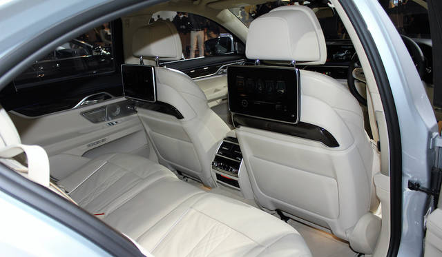 BMW 740e iPerformance|ビー・エム・ダブリュー 740i iパフォーマンス 019