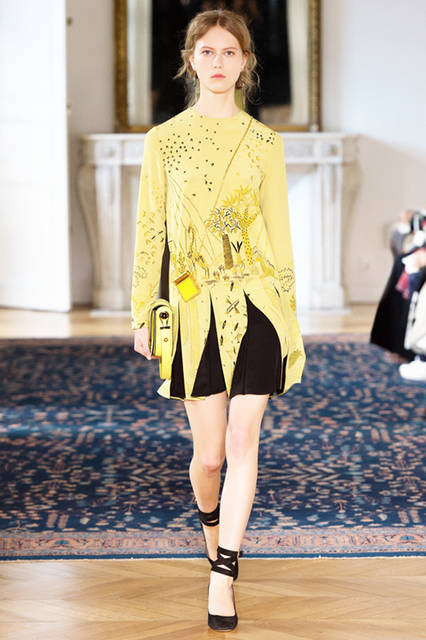 VALENTINO-PAP-SS17-23