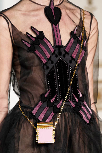 VALENTINO-PAP-SS17-55-DET
