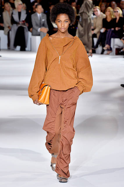 SMC_Summer17_Show-Looks_Hi_10