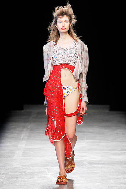 AK-VW_SS17_FOH_HiRes_005