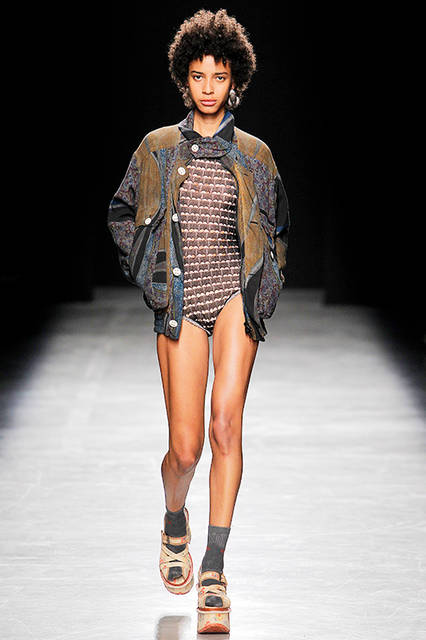 AK-VW_SS17_FOH_HiRes_015