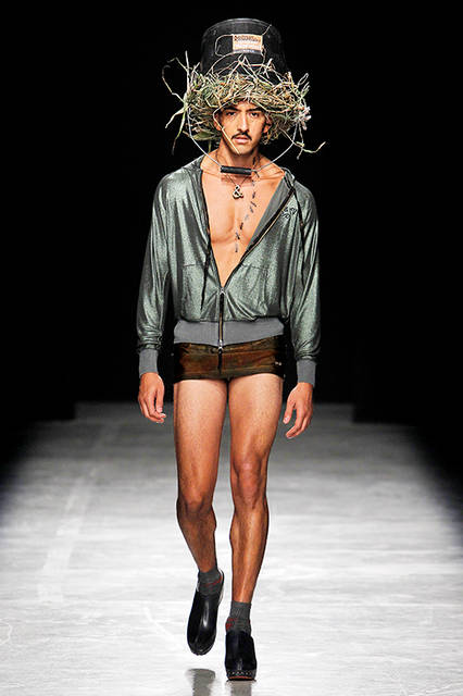 AK-VW_SS17_FOH_HiRes_021