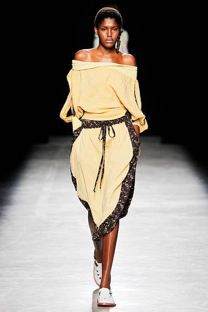 AK-VW_SS17_FOH_HiRes_030