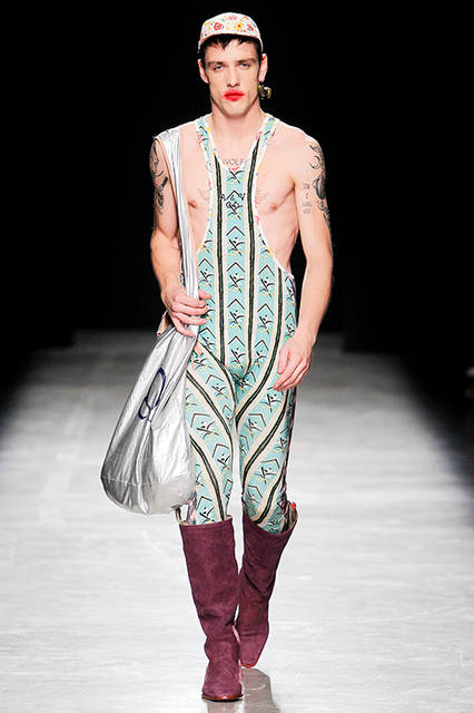 AK-VW_SS17_FOH_HiRes_038