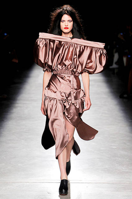 AK-VW_SS17_FOH_HiRes_058