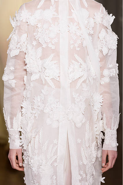 VALENTINO-HC-PE17-50-DETT