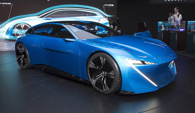 Peugeot Instinct|プジョー インスティンクト 071