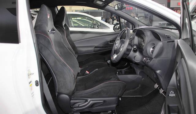 トヨタ GR|Toyota GR040 VITZ GRMN