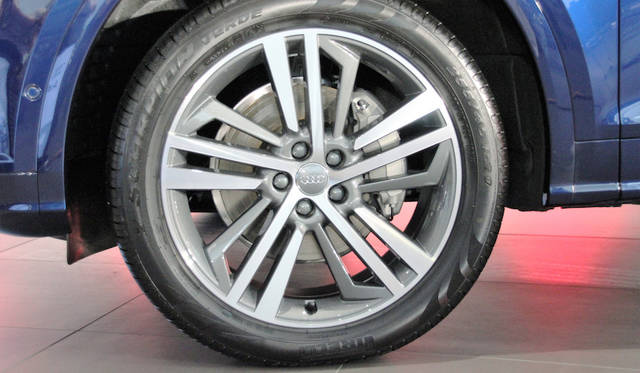 Audi Q5|アウディQ5009