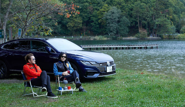 中村獅童と祐真朋樹がアルテオンで繰り広げるUnexpectedな旅|Volkswagen