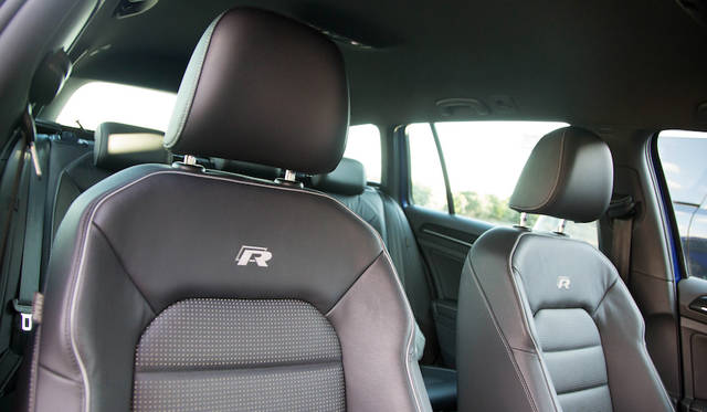 Volkswagen Golf R Variant|フォルクスワーゲン ゴルフR ヴァリアント047