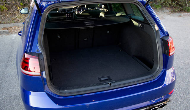 Volkswagen Golf R Variant|フォルクスワーゲン ゴルフR ヴァリアント049