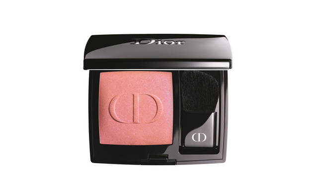 【8/3発売】ディオールからリップスティックのような美発色のチーク誕生|Dior ギャラリー - Web Magazine OPENERS ...