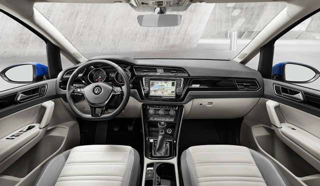 Volkswagen Touran|フォルクスワーゲン トゥーラン 15