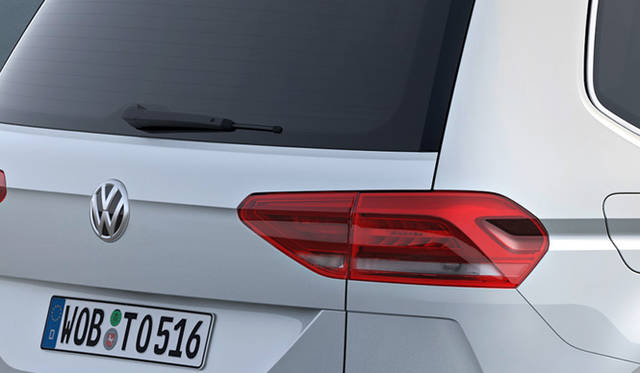 Volkswagen Touran|フォルクスワーゲン トゥーラン 24
