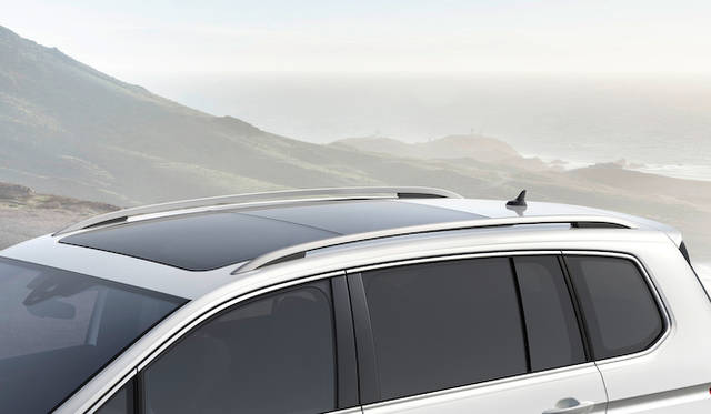 Volkswagen Touran R-Line|フォルクスワーゲン トゥーラン Rライン 024