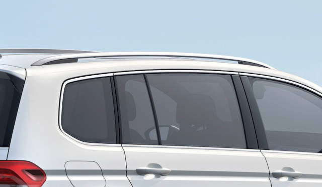 Volkswagen Touran R-Line|フォルクスワーゲン トゥーラン Rライン 025