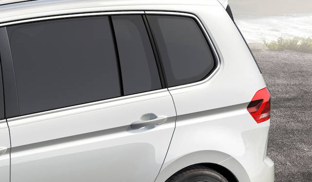 Volkswagen Touran R-Line|フォルクスワーゲン トゥーラン Rライン 026