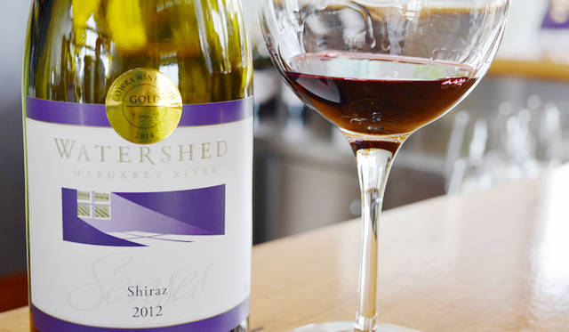 57 <br />
Shadesのシラーズはラム料理に最高