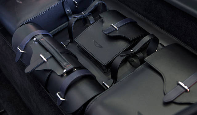 Q by Aston Martin & Aston Martin Works|Q バイ アストンマーティン & アストンマーティン ワークス Q by Aston Martin