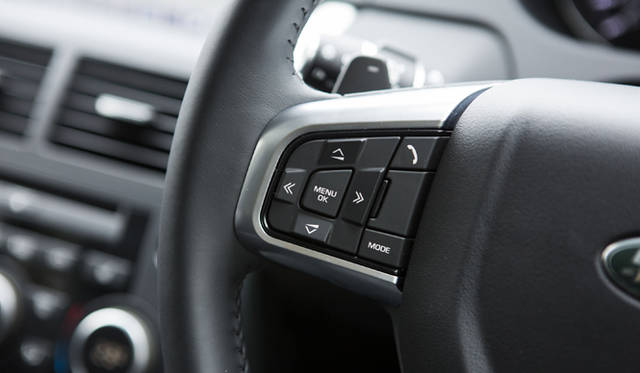 13_Land_Rover_Discovery_Sport