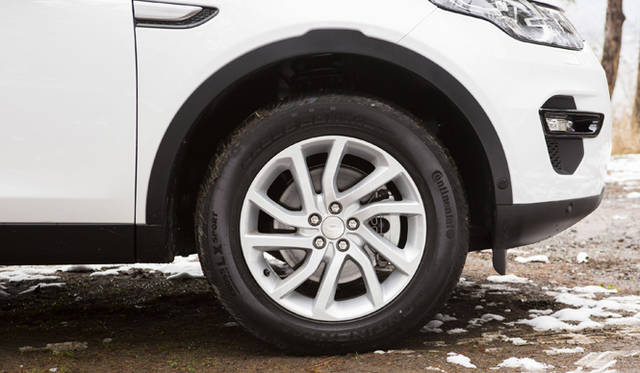 32_Land_Rover_Discovery_Sport