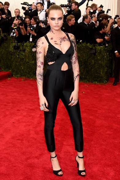 "China: Through The Looking Glass" Costume Institute Benefit Gala - Arrivals オールインワン:ステラ マッカートニー