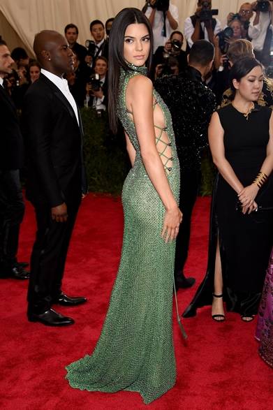 "China: Through The Looking Glass" Costume Institute Benefit Gala - Arrivals ドレス:カルバン・クライン コレクション