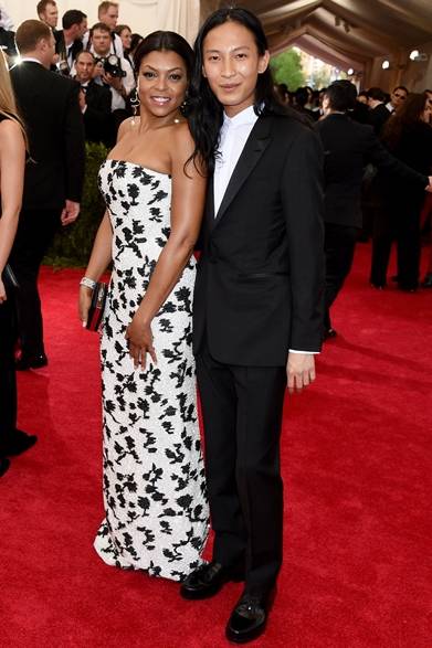 "China: Through The Looking Glass" Costume Institute Benefit Gala - Arrivals ドレス:バレンシアガ