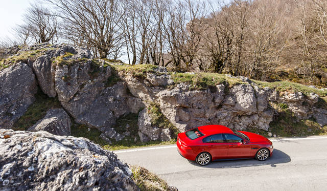 Jaguar XE|ジャガー XE Jaguar XE S|ジャガー XE S