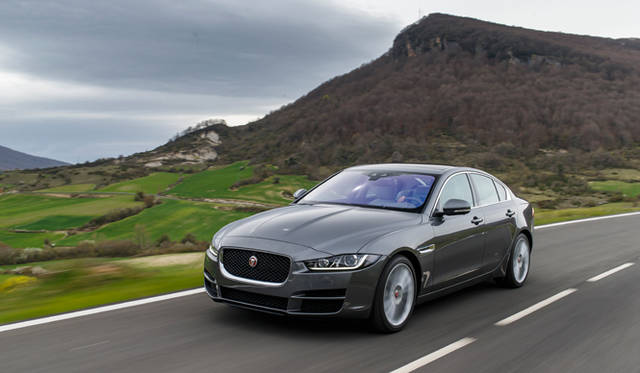 Jaguar XE|ジャガー XE Jaguar XE Portfolio|ジャガー XE ポートフォリオ