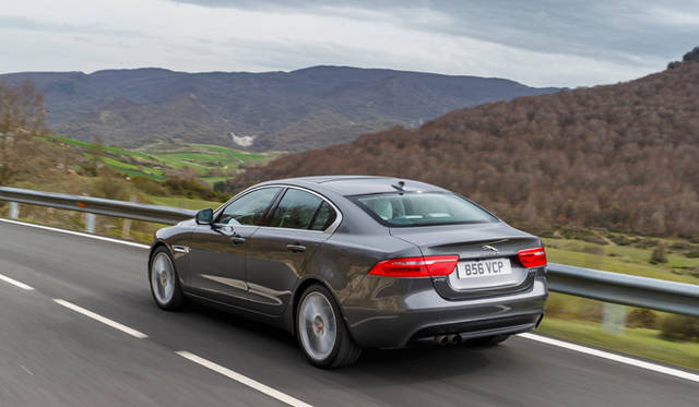 Jaguar XE|ジャガー XE Jaguar XE Portfolio|ジャガー XE ポートフォリオ