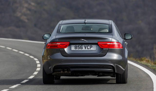 Jaguar XE|ジャガー XE Jaguar XE Portfolio|ジャガー XE ポートフォリオ